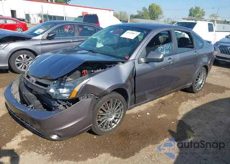 2011 Ford Focus z USA, uszkodzony, nr VIN 1FAHP3GNBW127678